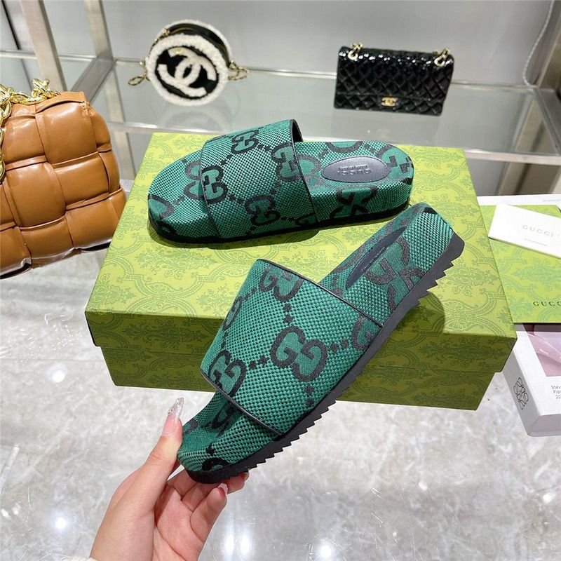 G*u*i green gg logo slides