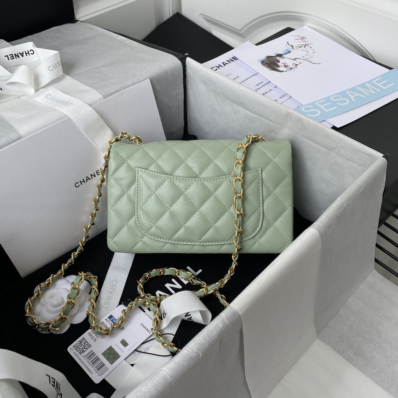 Ch*el classic handbag grained shiny calfskin & gold-tone metal green