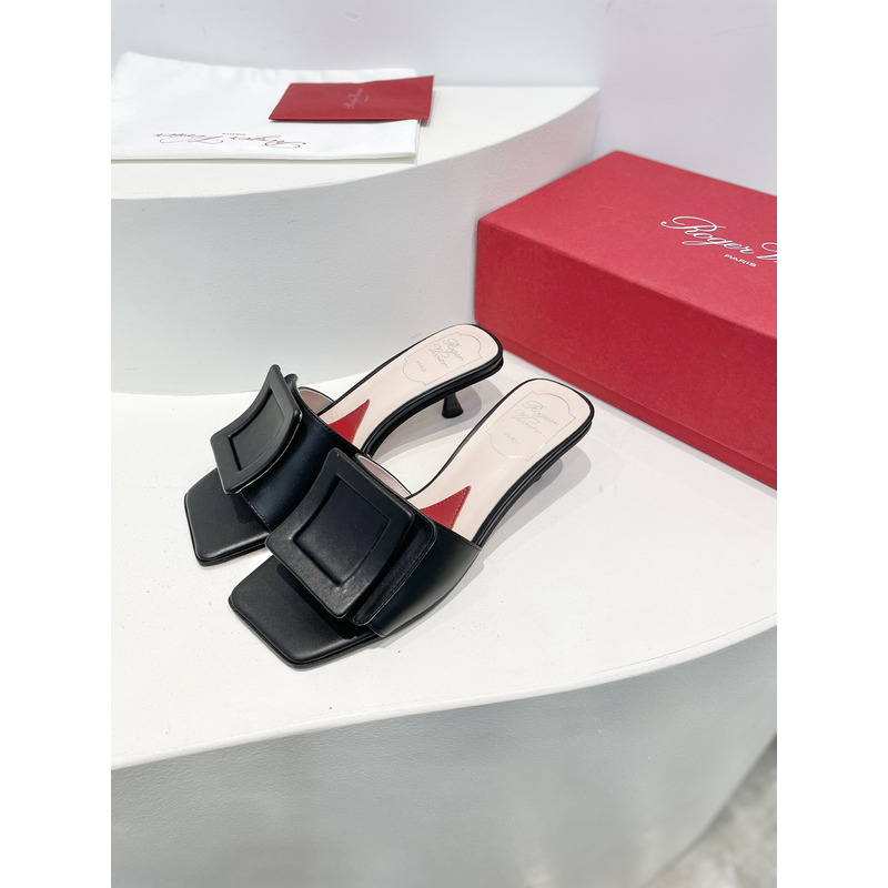 roger u1u1e covered patent leather buckle mules black