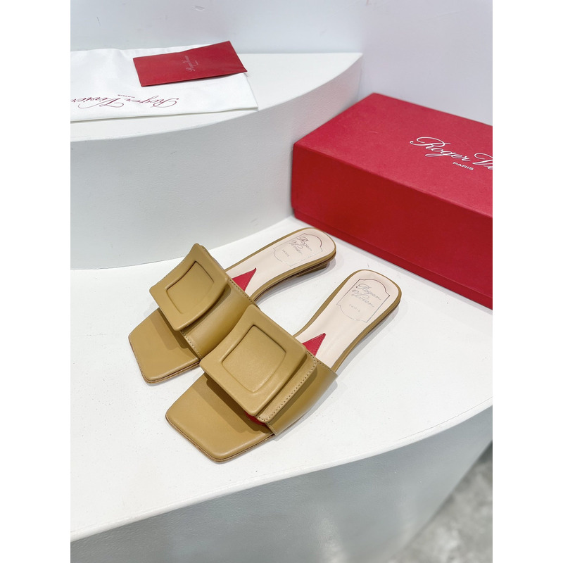 roger u1u1er covered buckle leather mules dark beige