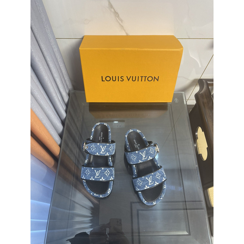 l**is V*t*n jumbo flatform printing mule light blue