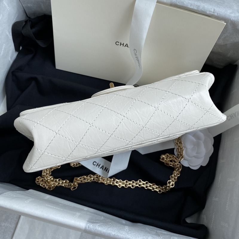 Ch*el hanbag aged calfskin & gold-tone metal white