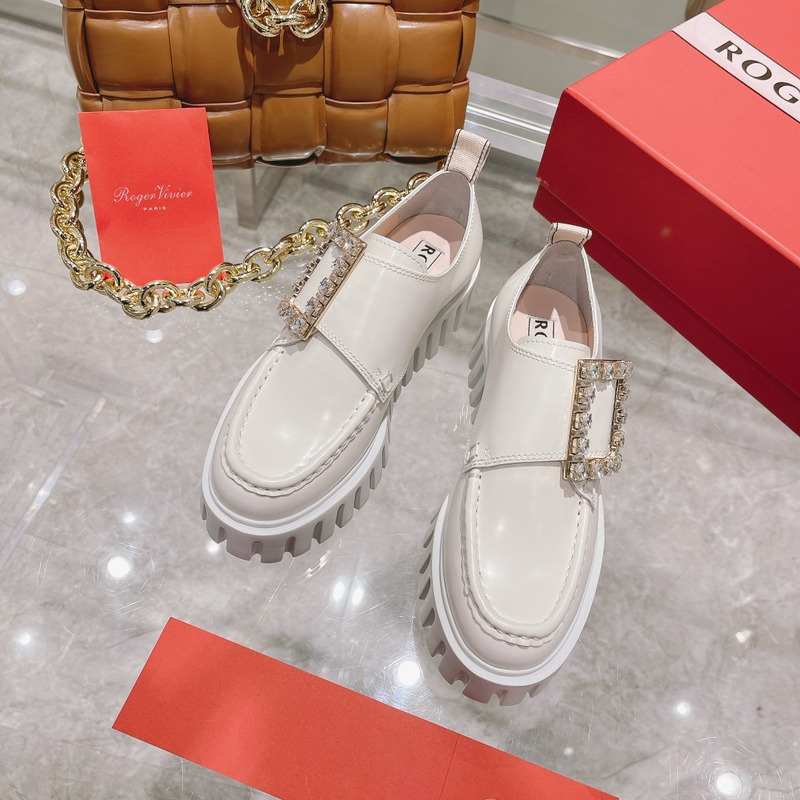 roger u1u1er go-thick strass buckle loafers in patent leather white