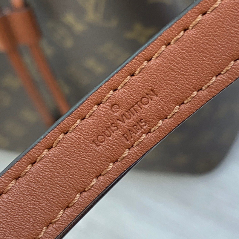LV Néonoé MM Caramel 26 X 26 X 17.5cm