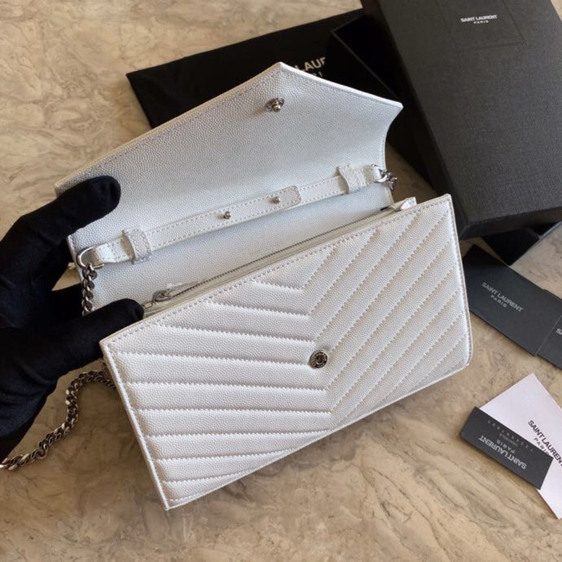 SAINT LAURENT Monogramme quilted textured-leather shoulder bag white