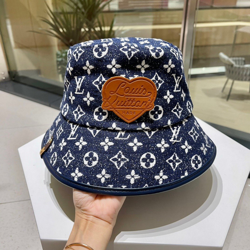 l**is V*t*n blue fisherman hat