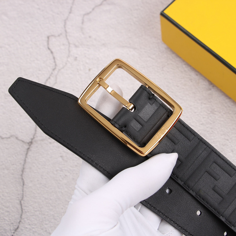 F**di gold logo belt