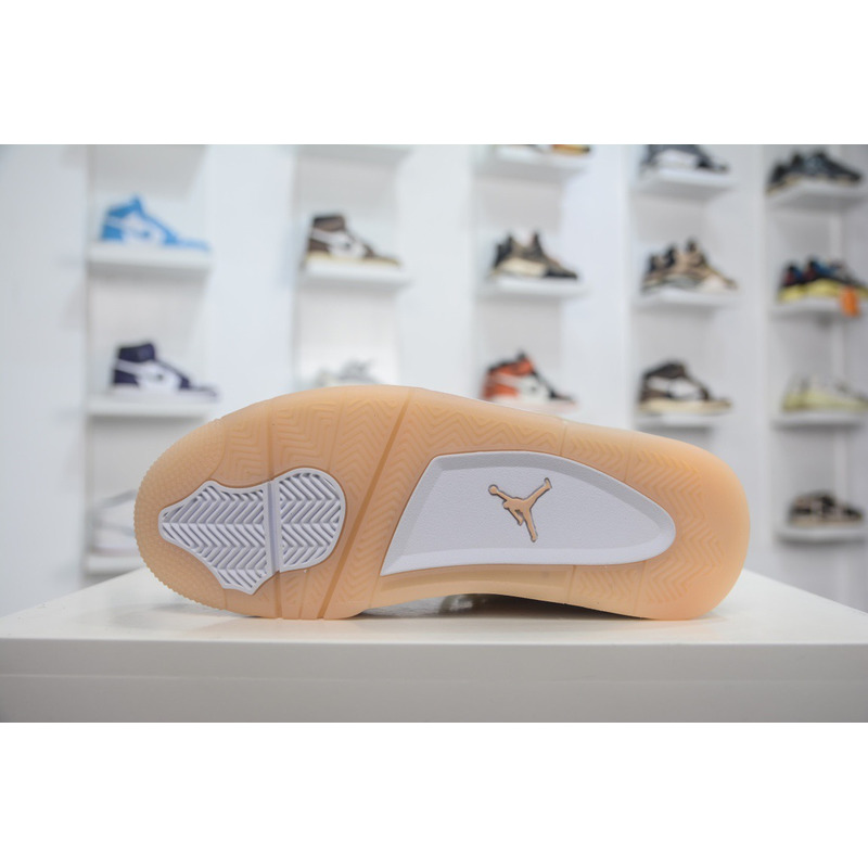 Air Jordan 4 Retro