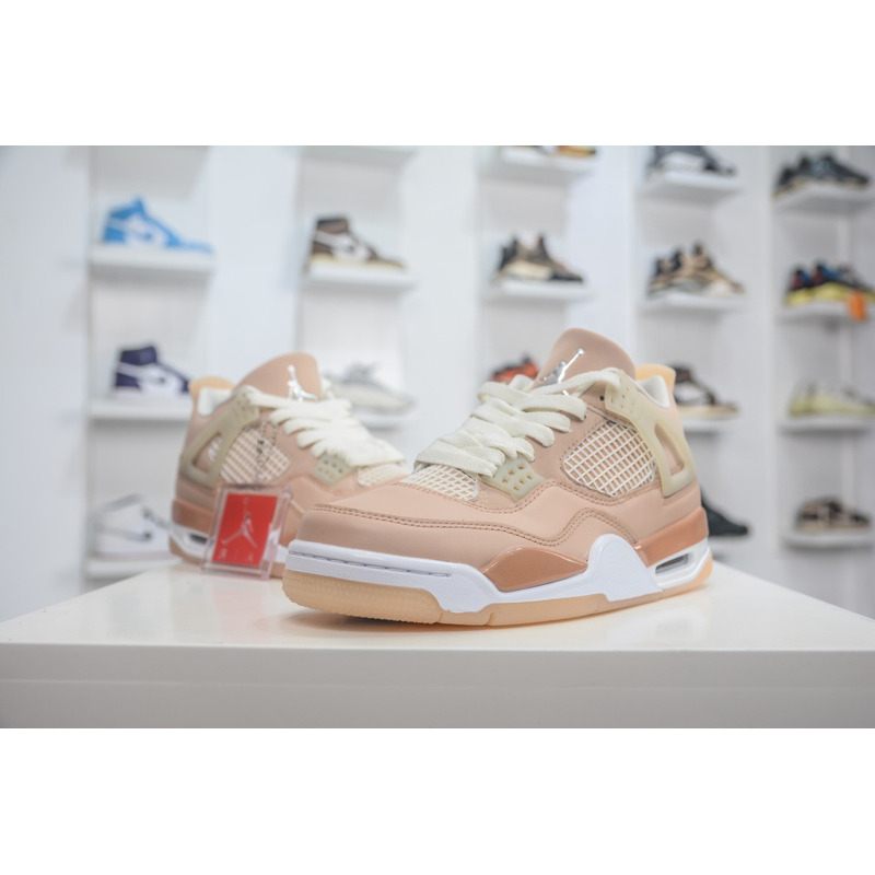 Air Jordan 4 Retro