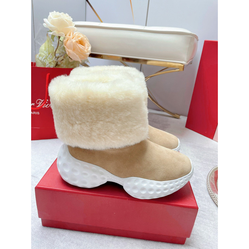 roger u1u1er run light fur ankle boots in suede