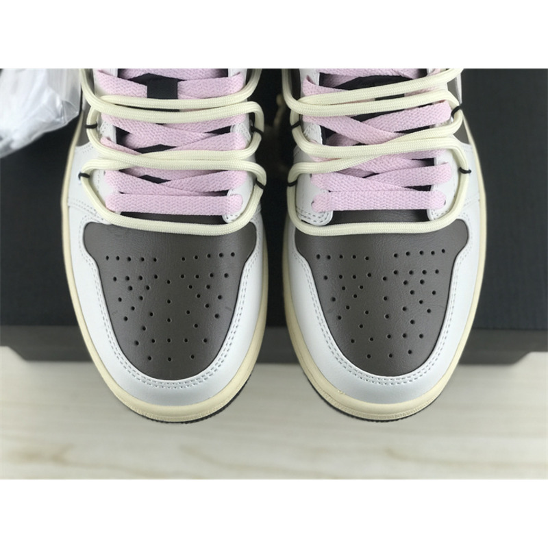 Jordan 1 Dunk Low in White&Grey