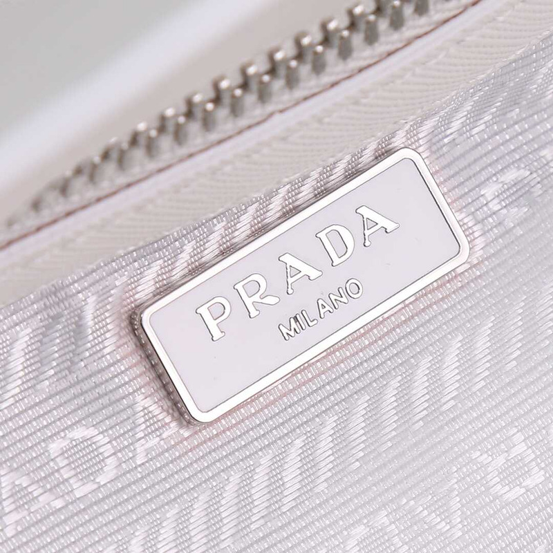 Pra*a galleria bag in saffiano leather black white
