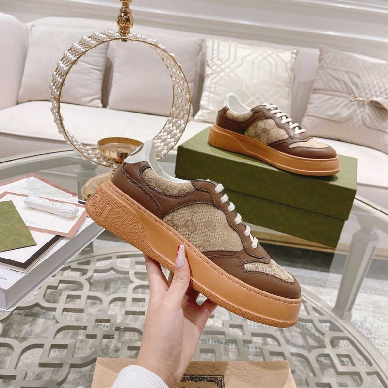 G*u*i gg embossed sneakers