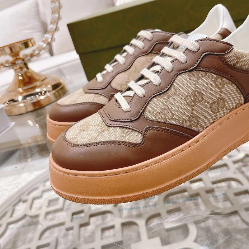 G*u*i gg embossed sneakers