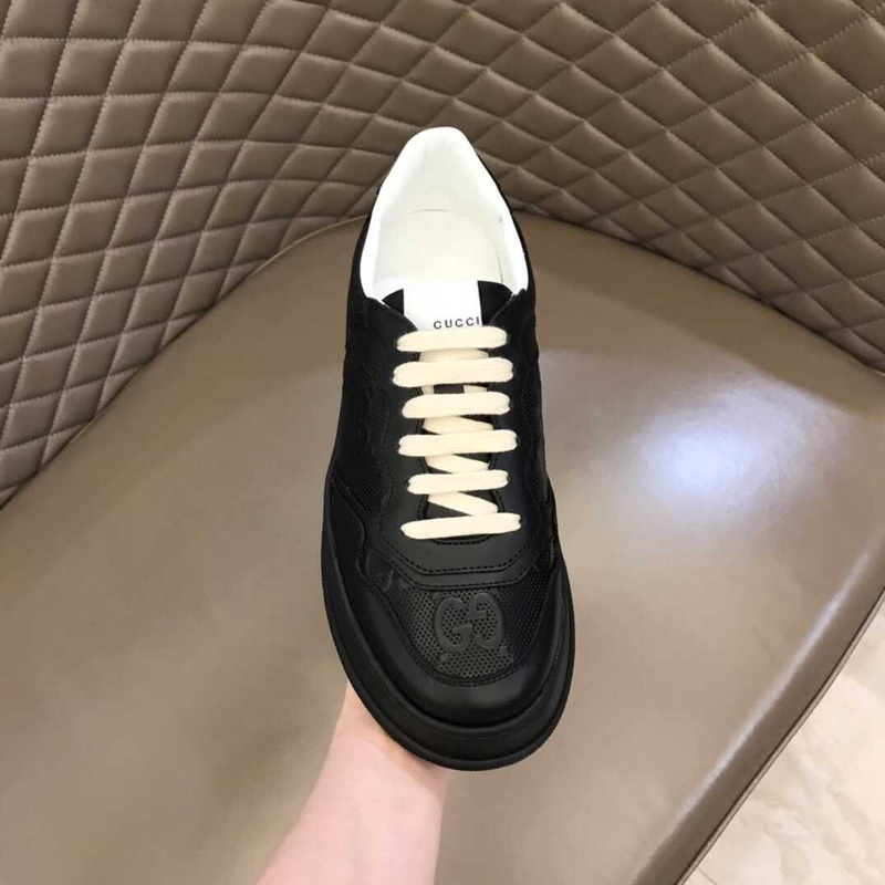 G*u*i gg embossed sneakers black