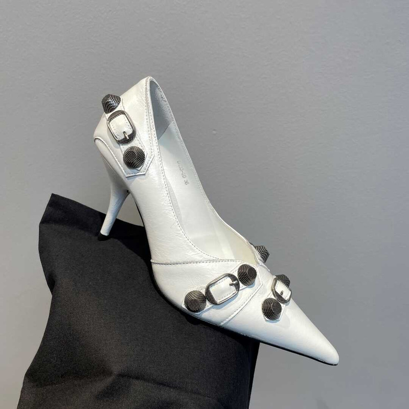 Ba*len*cia*ga cagole leather pumps white