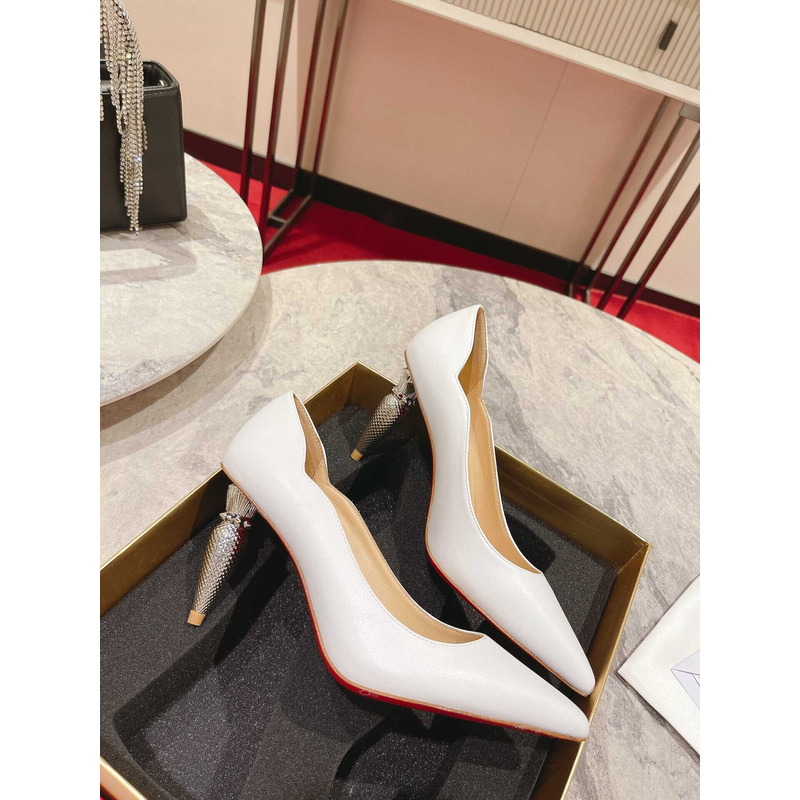 Ch**an louboutin hot chick patent leather pumps 100 white