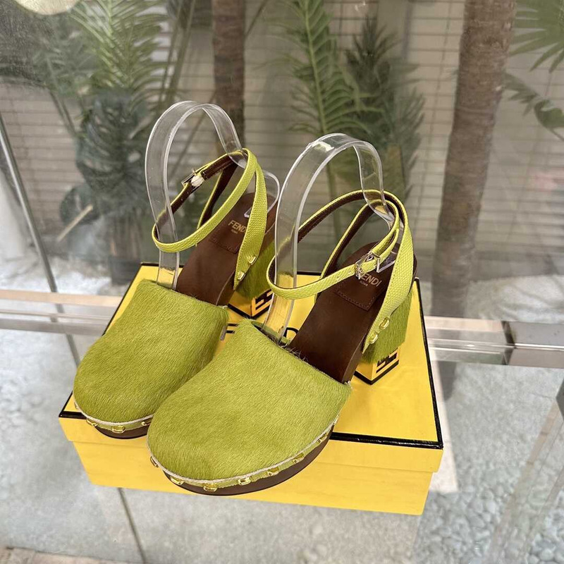 F**di plain leather sabo elegant style logo heeled sandals green