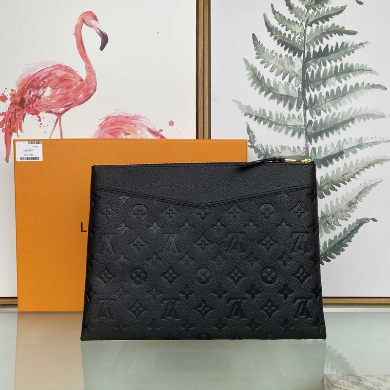 l**is V*t*n daily carry-on bag leather black