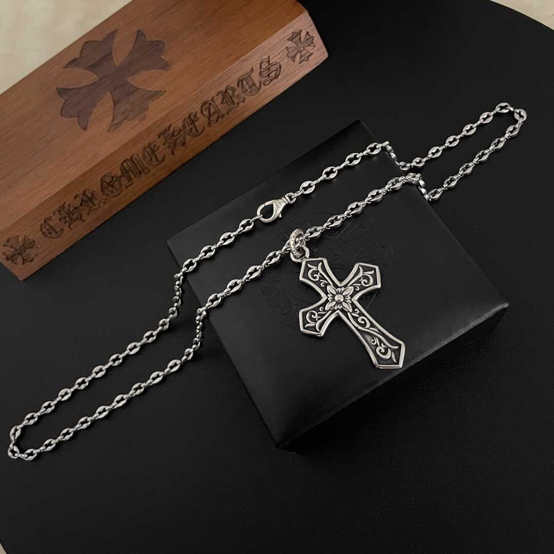Ch*0me heart crucifixion print pendant necklace