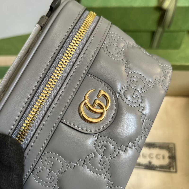 G*u*i gg matelasse mini tote gray