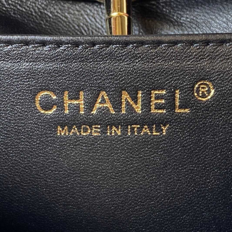 Ch*el 31 mini shopping bag patent calfskin & gold-tone metal pink
