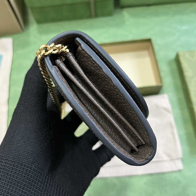 G*u*i blondie medium wallet on chain monogram gray