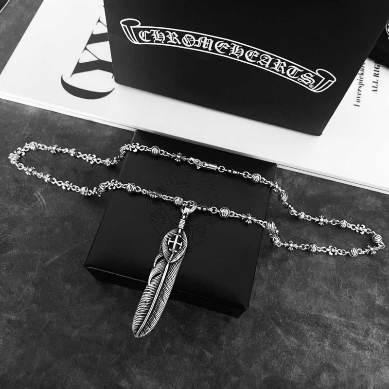 Ch*0me He**ts sterling silver necklace