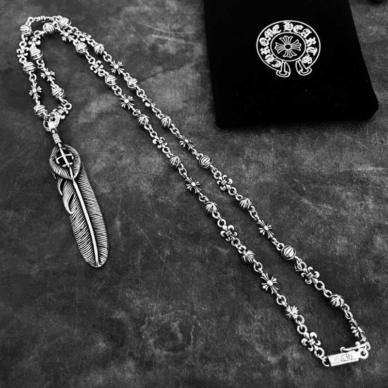 Ch*0me He**ts sterling silver necklace