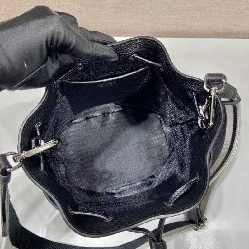 Pra*a leather bucket bag black
