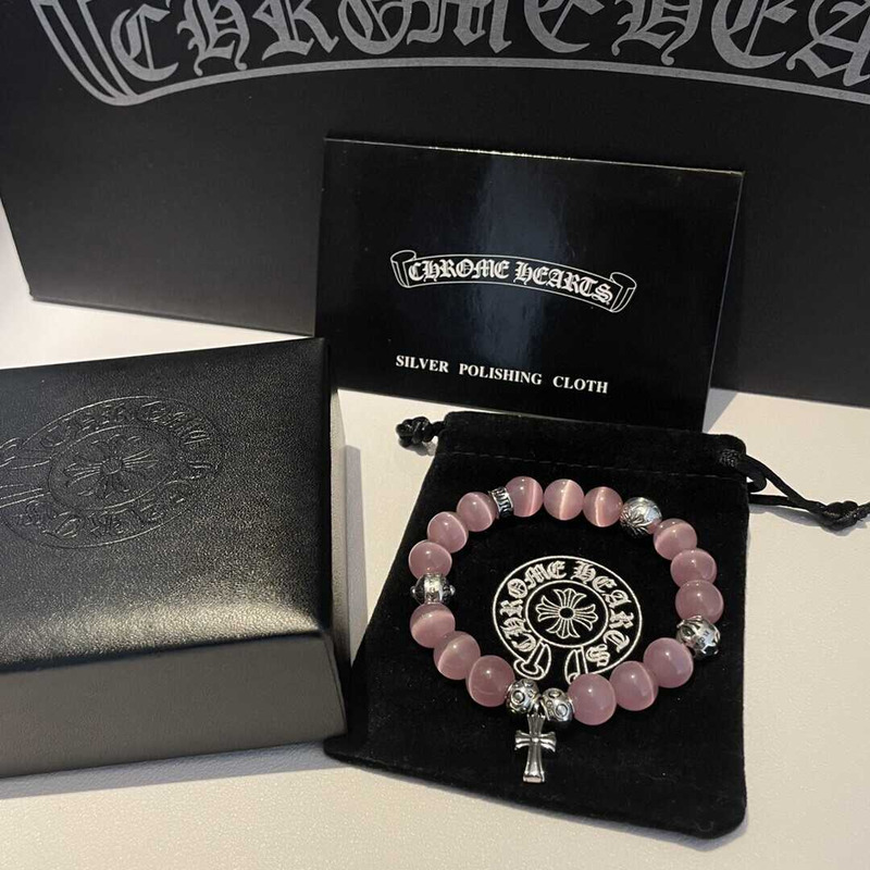 Ch*0me He**ts bead bracelet