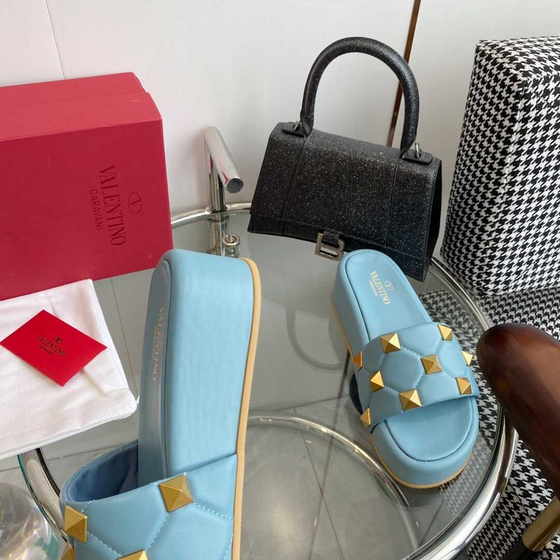 Valentino Garavani Roman Stud Leather Platform Sandals Blue