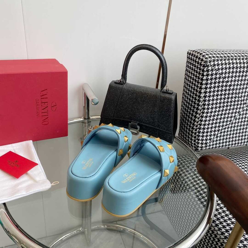 Valentino Garavani Roman Stud Leather Platform Sandals Blue