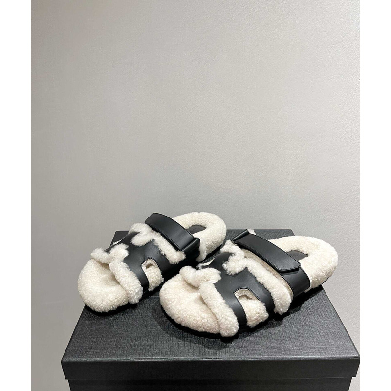 H**mes sandals with fur black and white