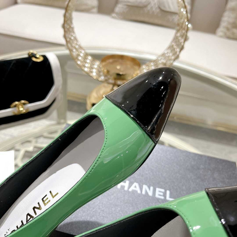 Ch*el  falts green and black
