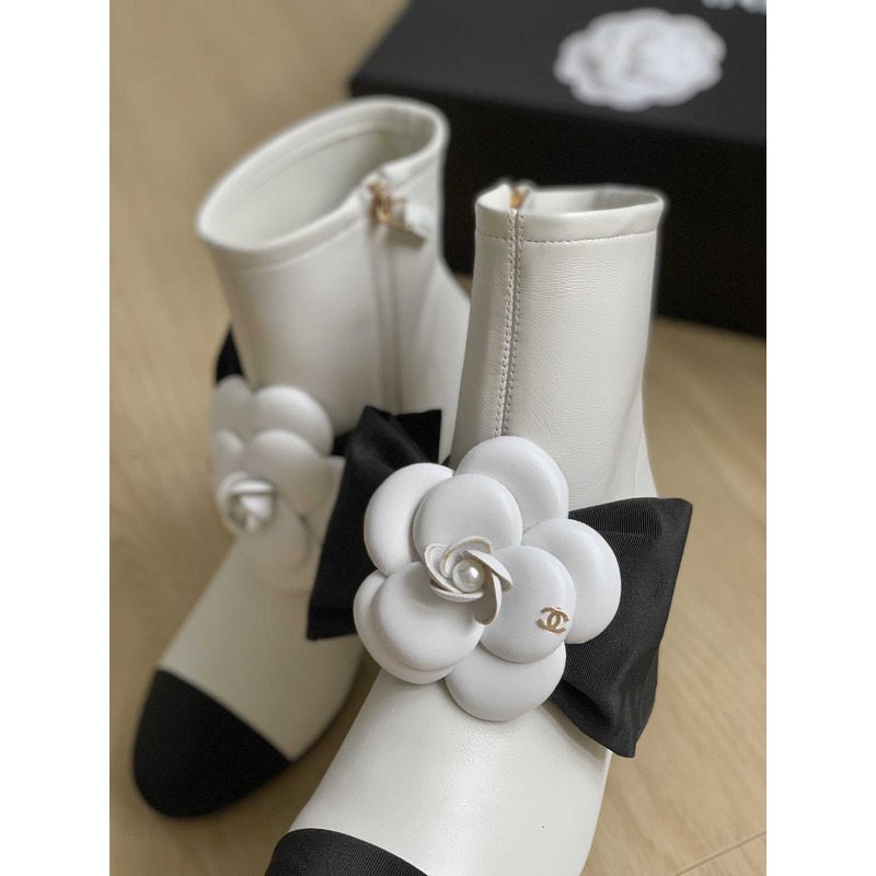 Ch*el short boots suede kidskin & grosgrain white