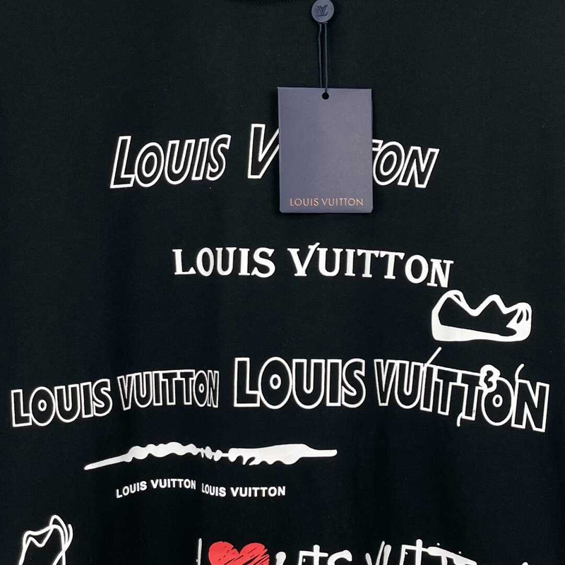 l**is V*t*n t-shirt black