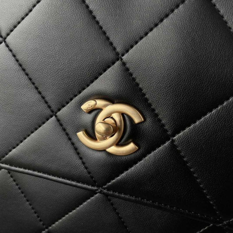 Ch*el maxi hobo bag calfskin black