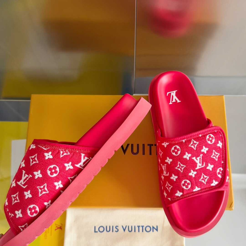 l**is V*t*n miami mule monogram red