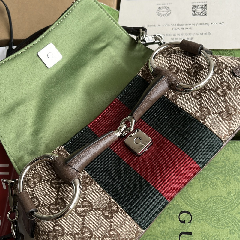 G*u*i horsebit chian small shoulder bag beige