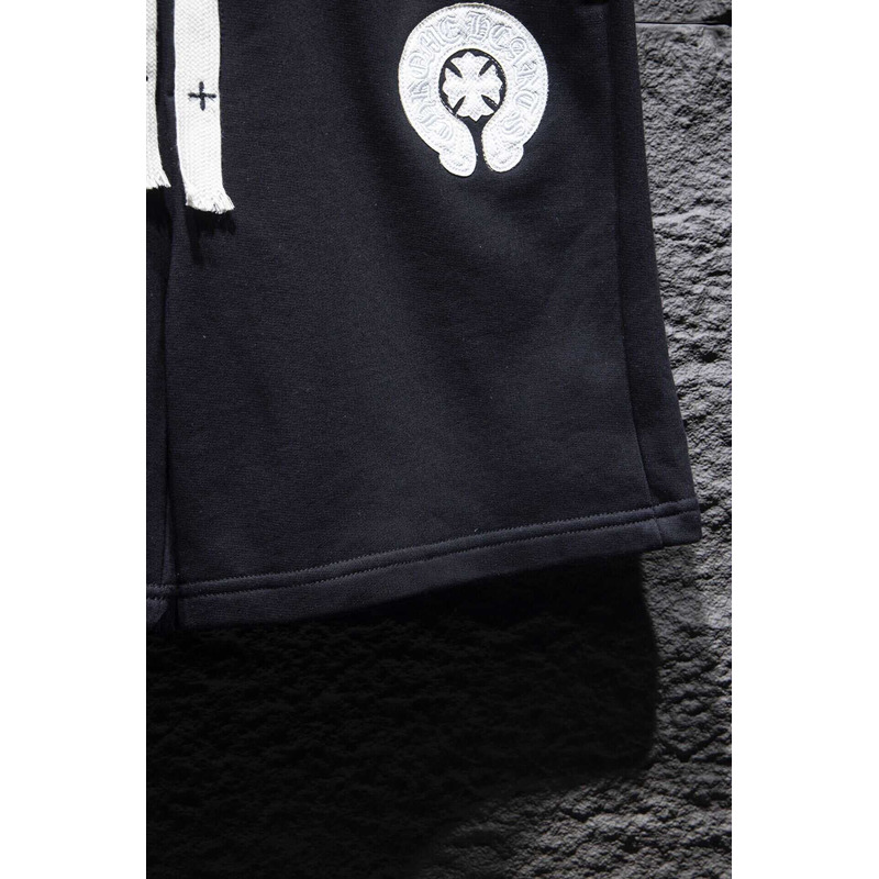 Ch*0me heart embroidered cotton shorts black