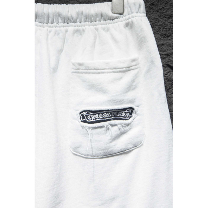 Ch*0me heart embroidered cotton shorts white