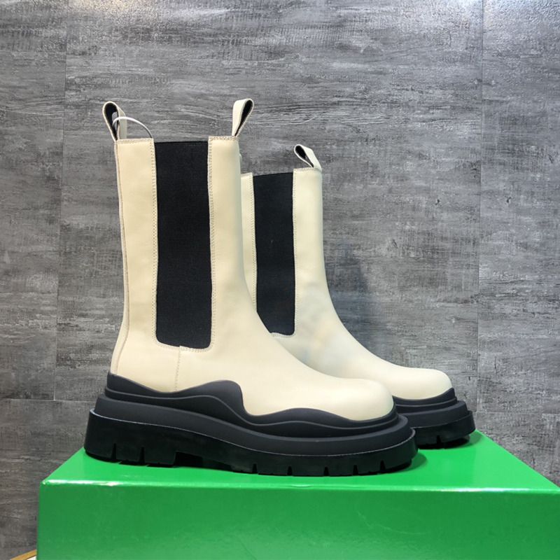 Bo*te*ga ve*ne*ta tire rubber-trimmed leather chelsea boots