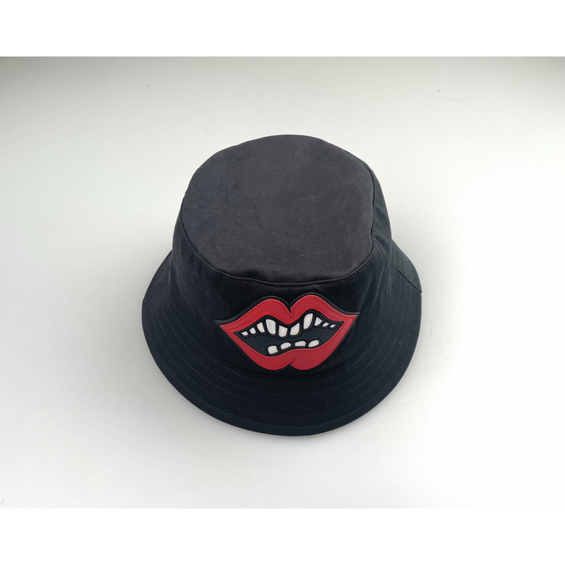 Ch*0me heart matty bot chomper u bucket hat