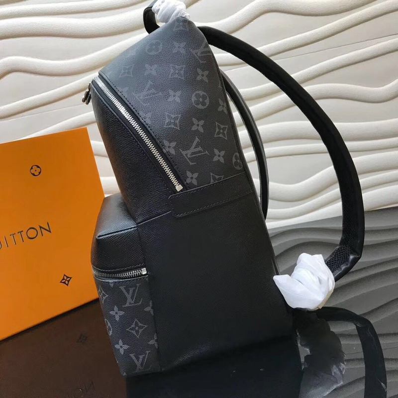 l**is V*t*n discovery backpack pm