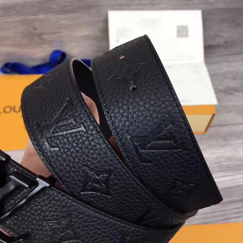l**is V*t*n monogram reverso belt in black